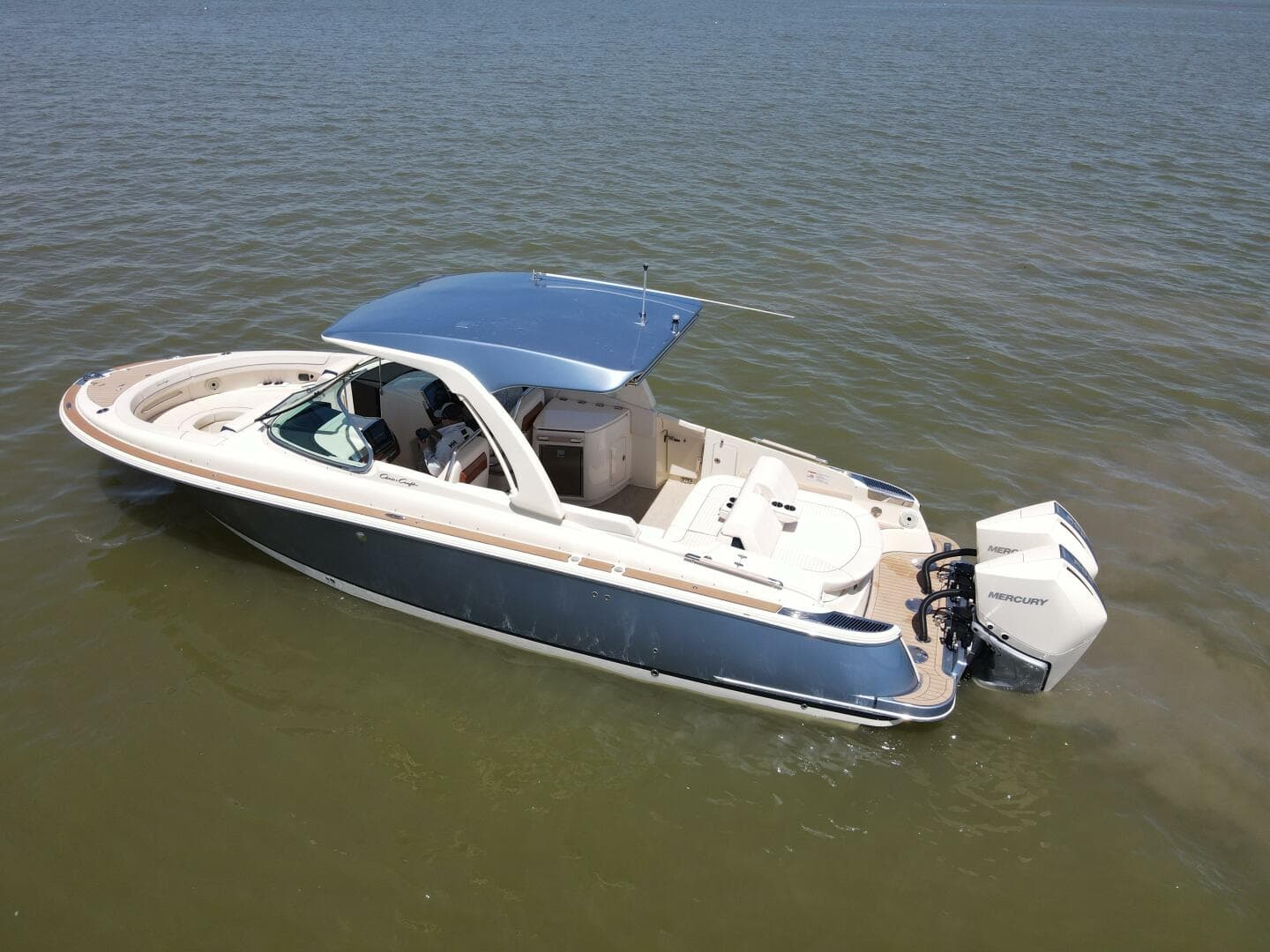 2023 Chris-Craft 31 Launch GT — photo 20