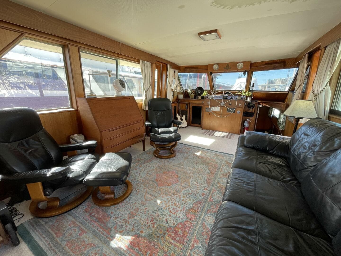 1973 Hatteras Classic — photo 2