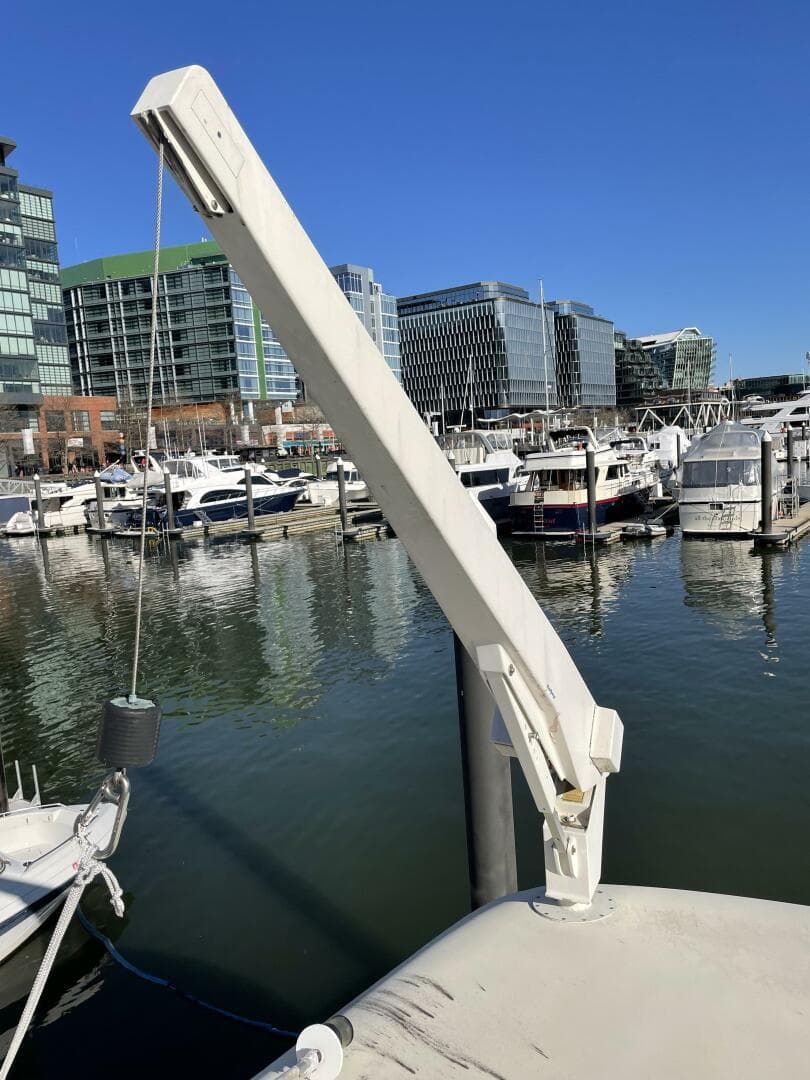1973 Hatteras Classic — photo 30