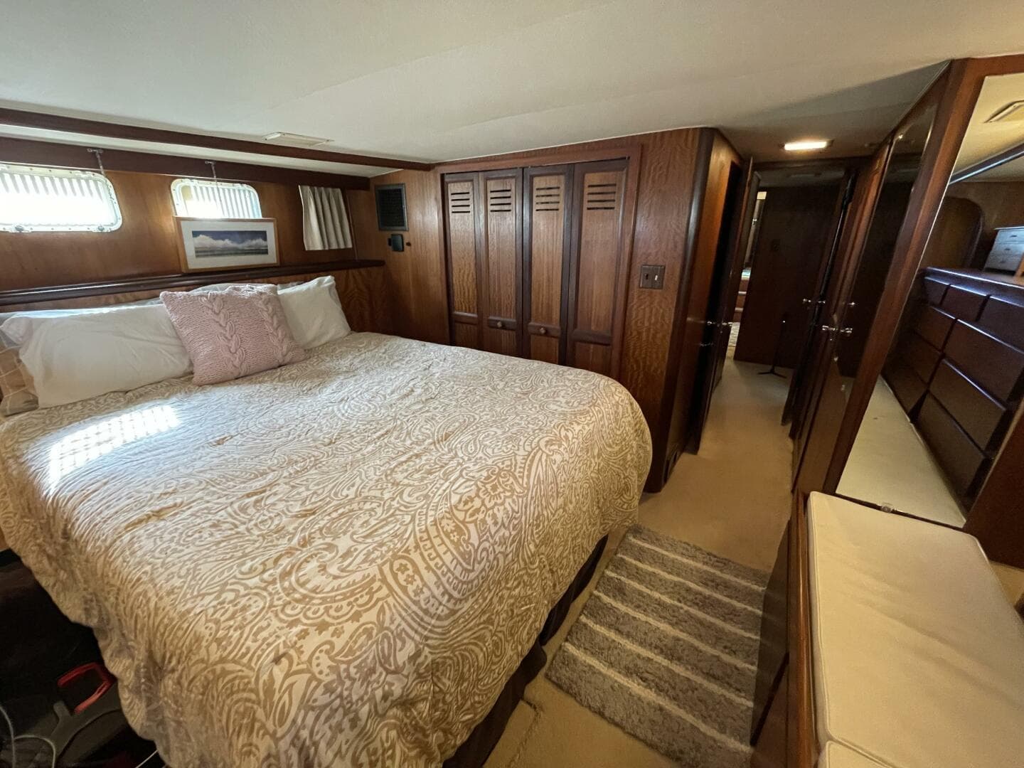 1973 Hatteras Classic — photo 25