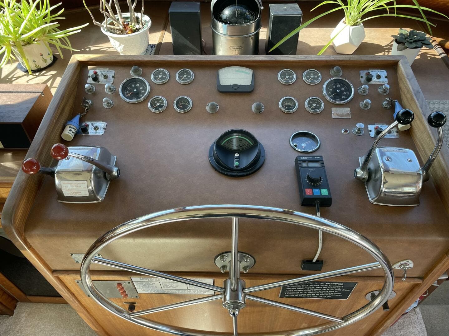 1973 Hatteras Classic — photo 9