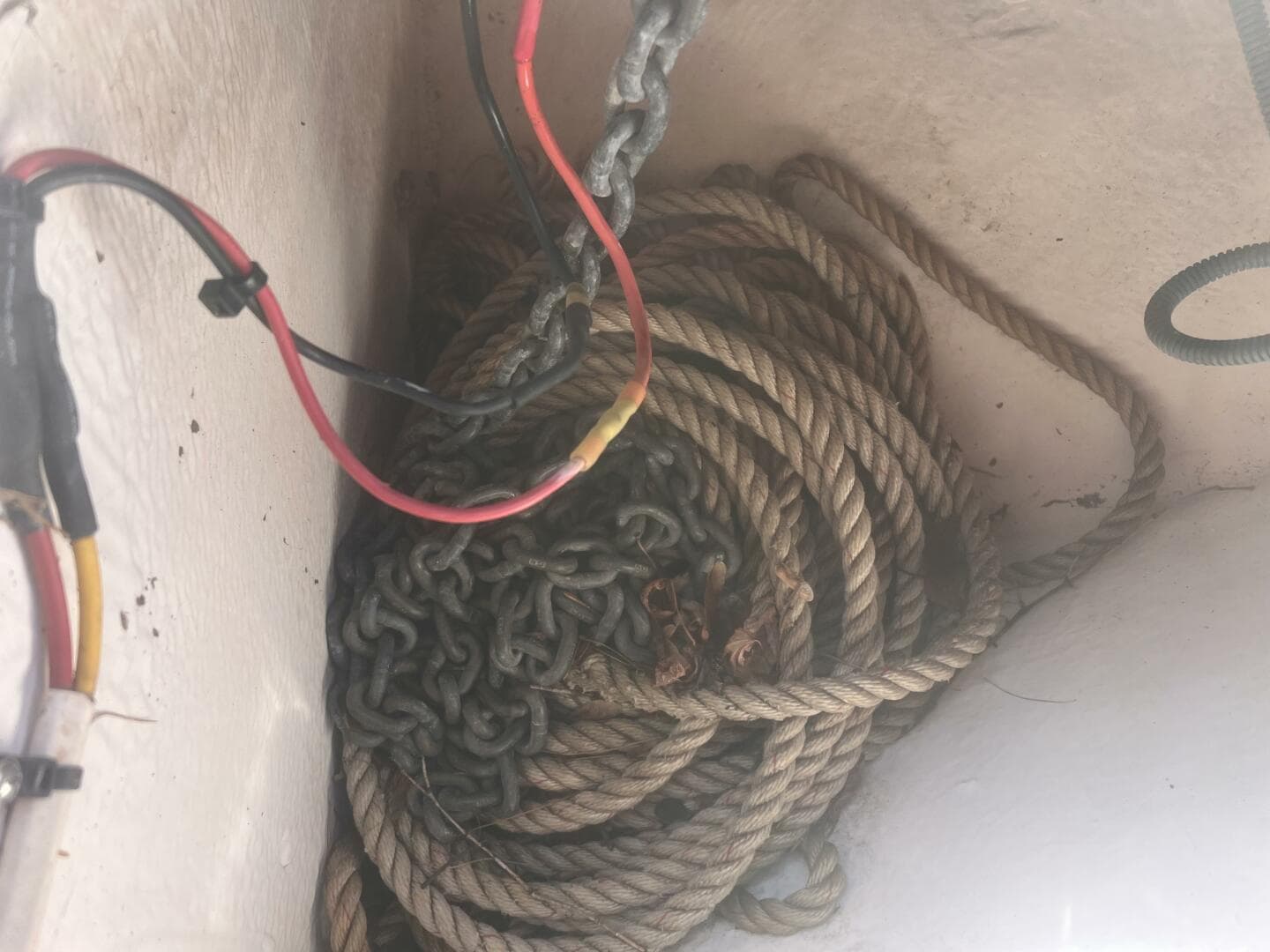 2004 Robalo R225 Walk Around — photo 8