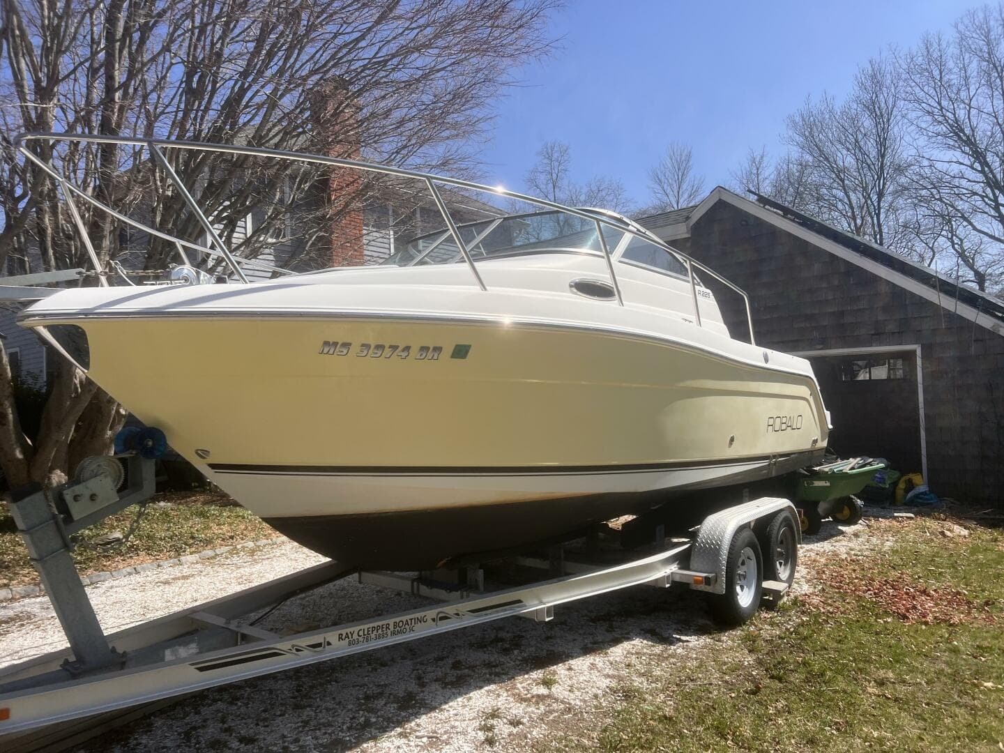2004 Robalo R225 Walk Around — photo 2