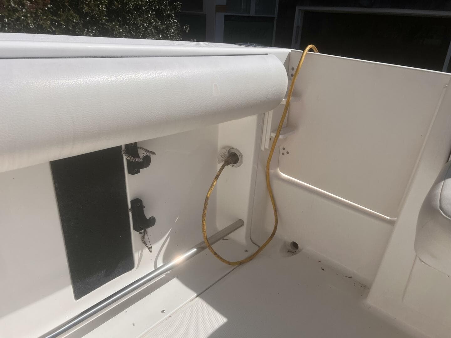 2004 Robalo R225 Walk Around — photo 16