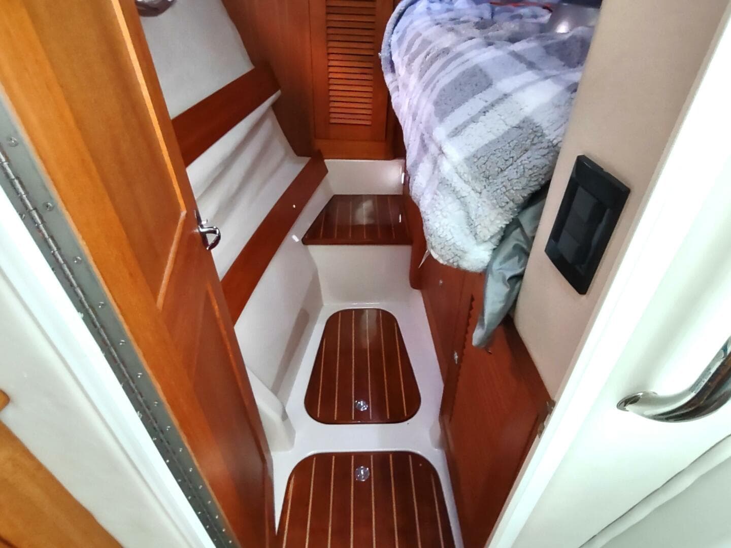 2005 Glacier Bay — photo 15