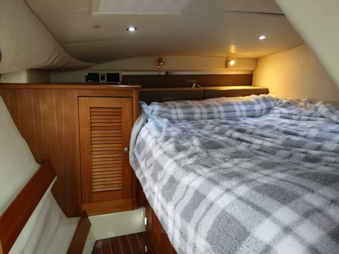 2005 Glacier Bay — photo 16