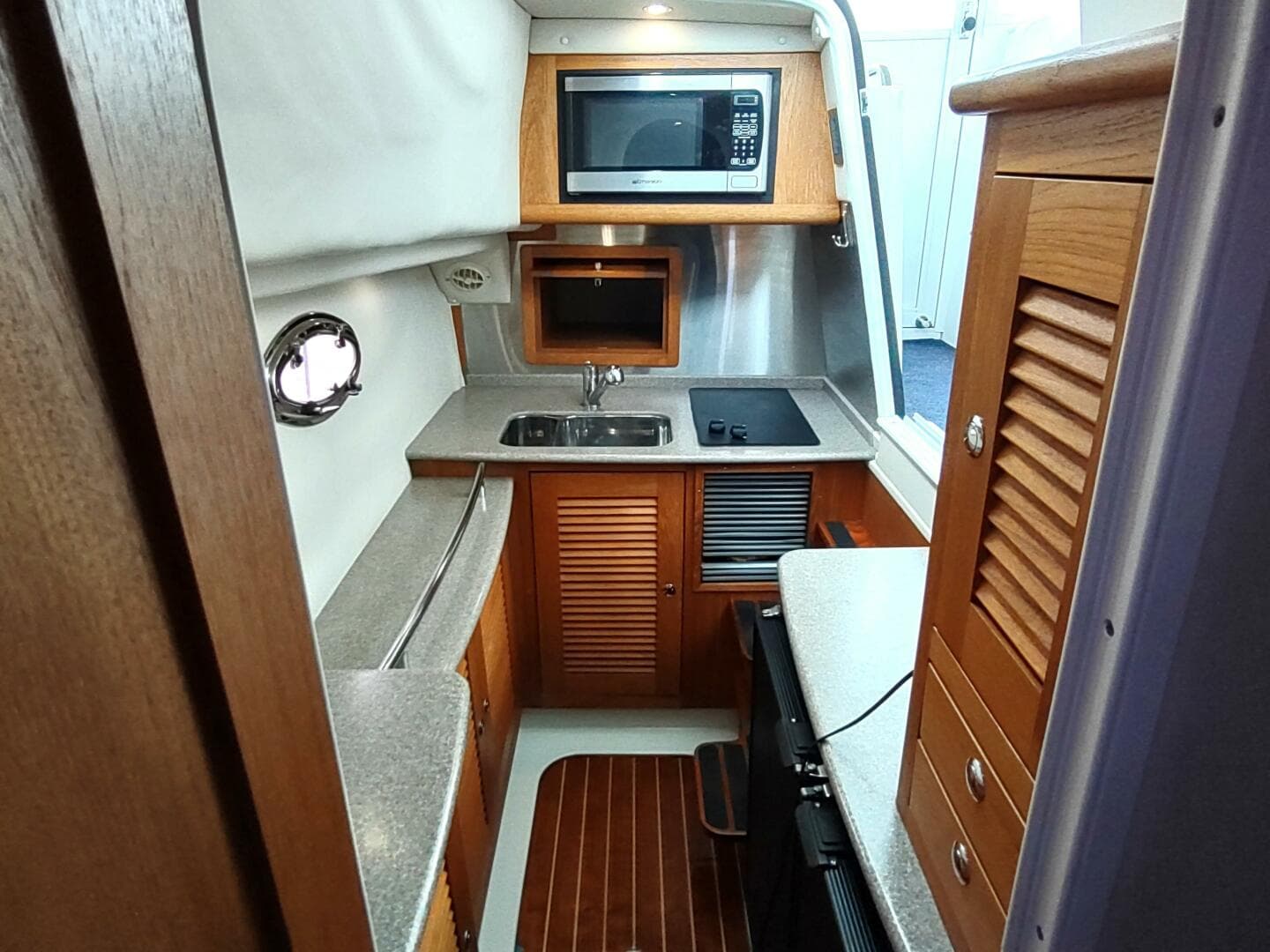 2005 Glacier Bay — photo 14