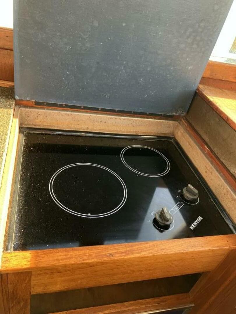 1989 Grand Banks 36 — photo 8