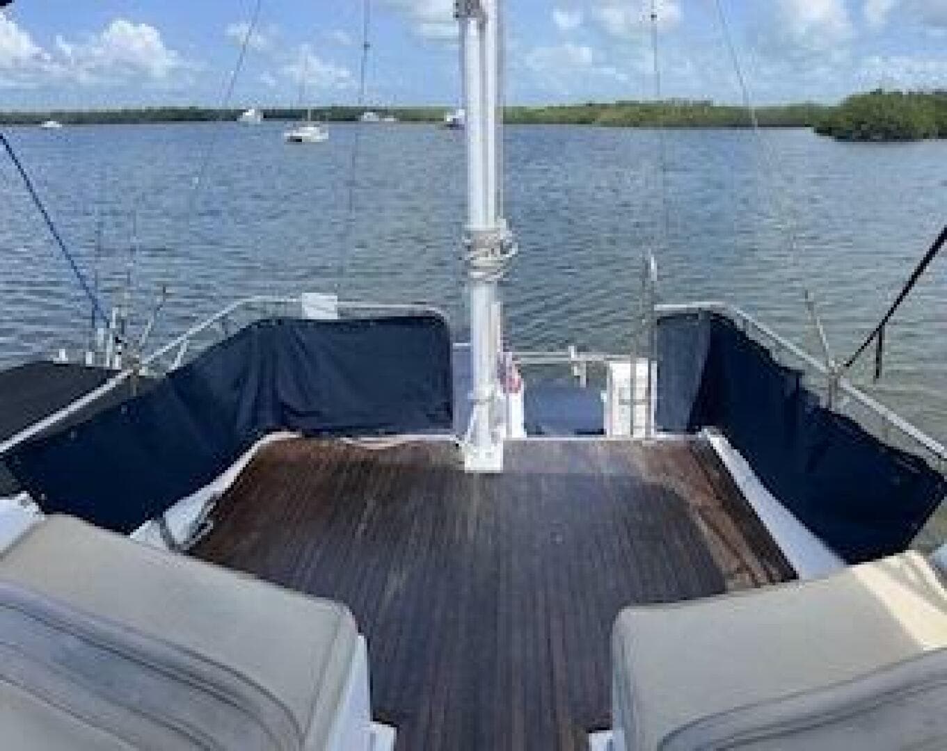 1989 Grand Banks 36 — photo 70