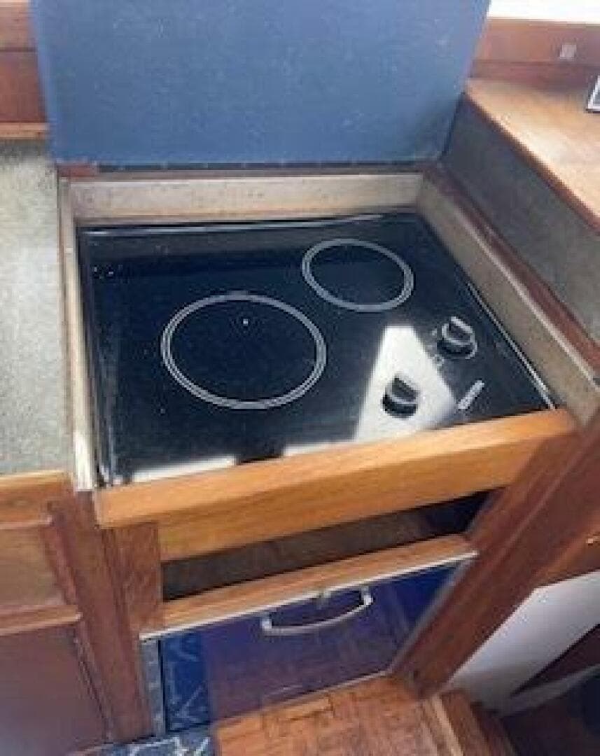 1989 Grand Banks 36 — photo 47