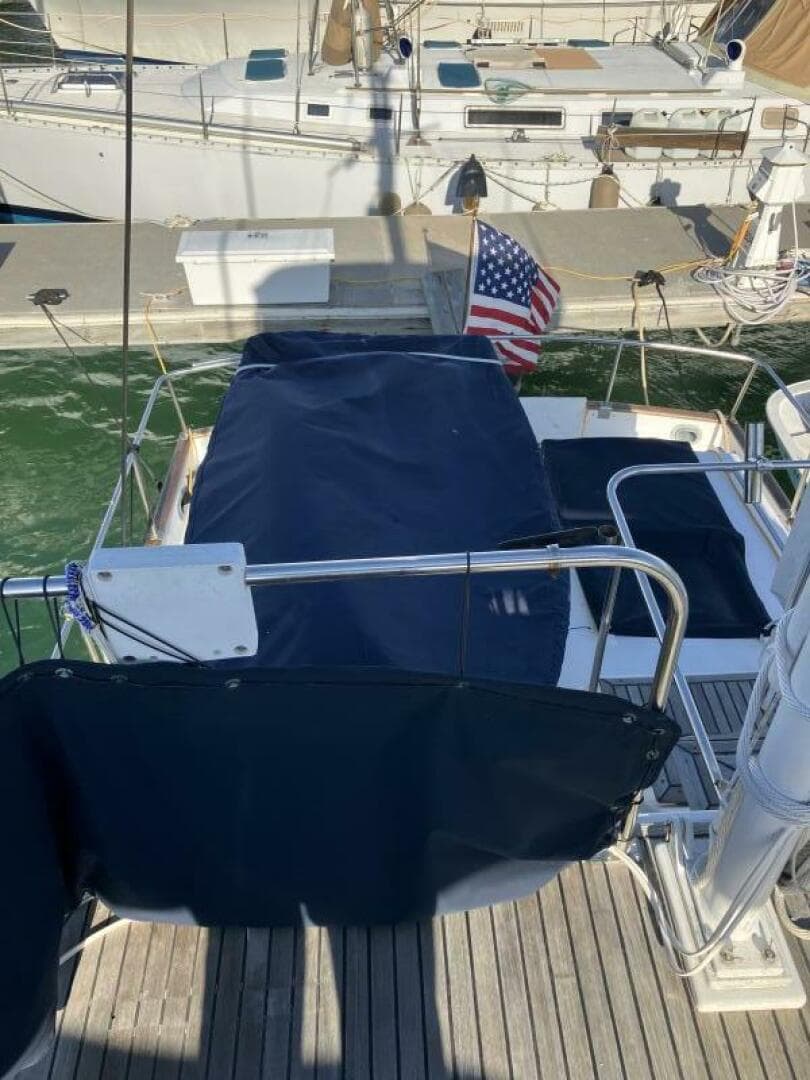 1989 Grand Banks 36 — photo 25