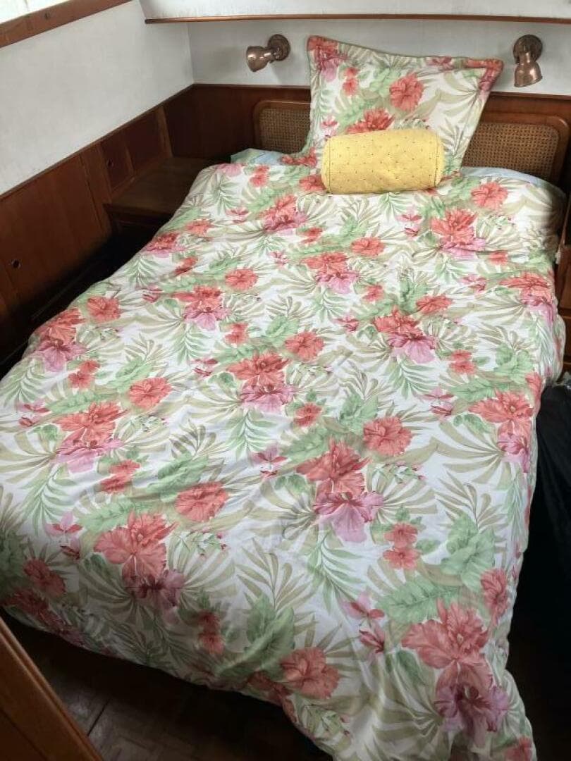 1989 Grand Banks 36 — photo 41