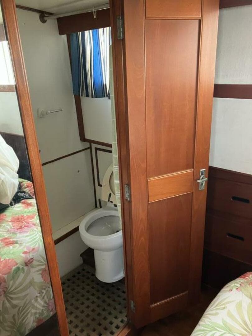 1989 Grand Banks 36 — photo 38