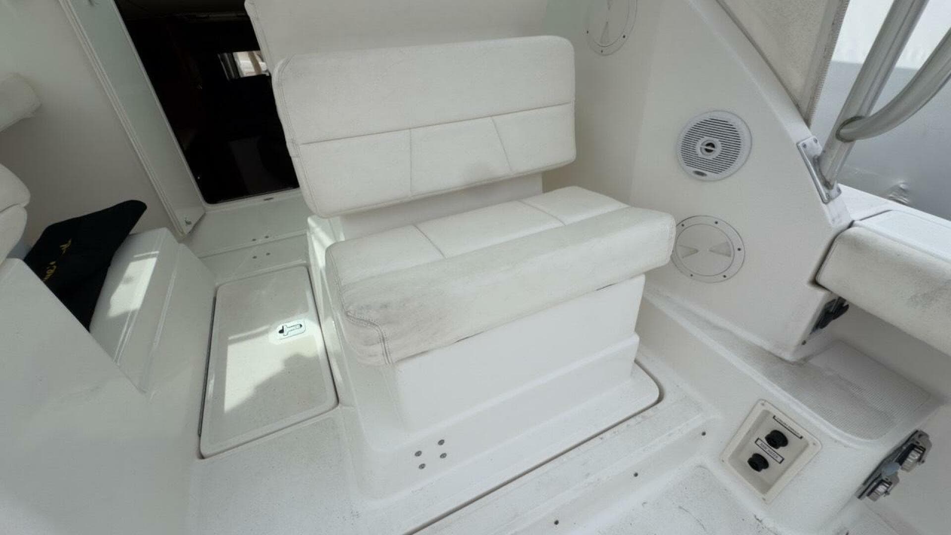 2005 Tiara Yachts 2900 Open — photo 7