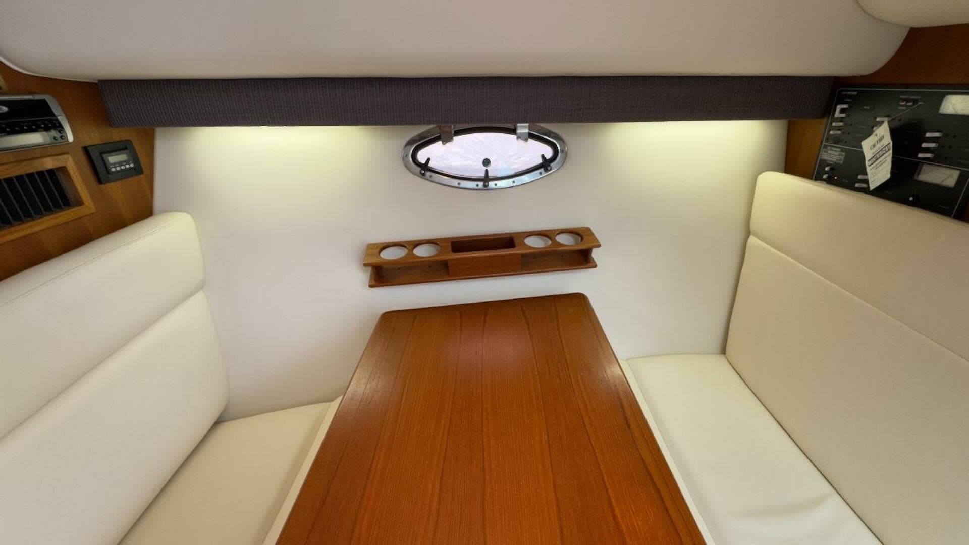 2005 Tiara Yachts 2900 Open — photo 26