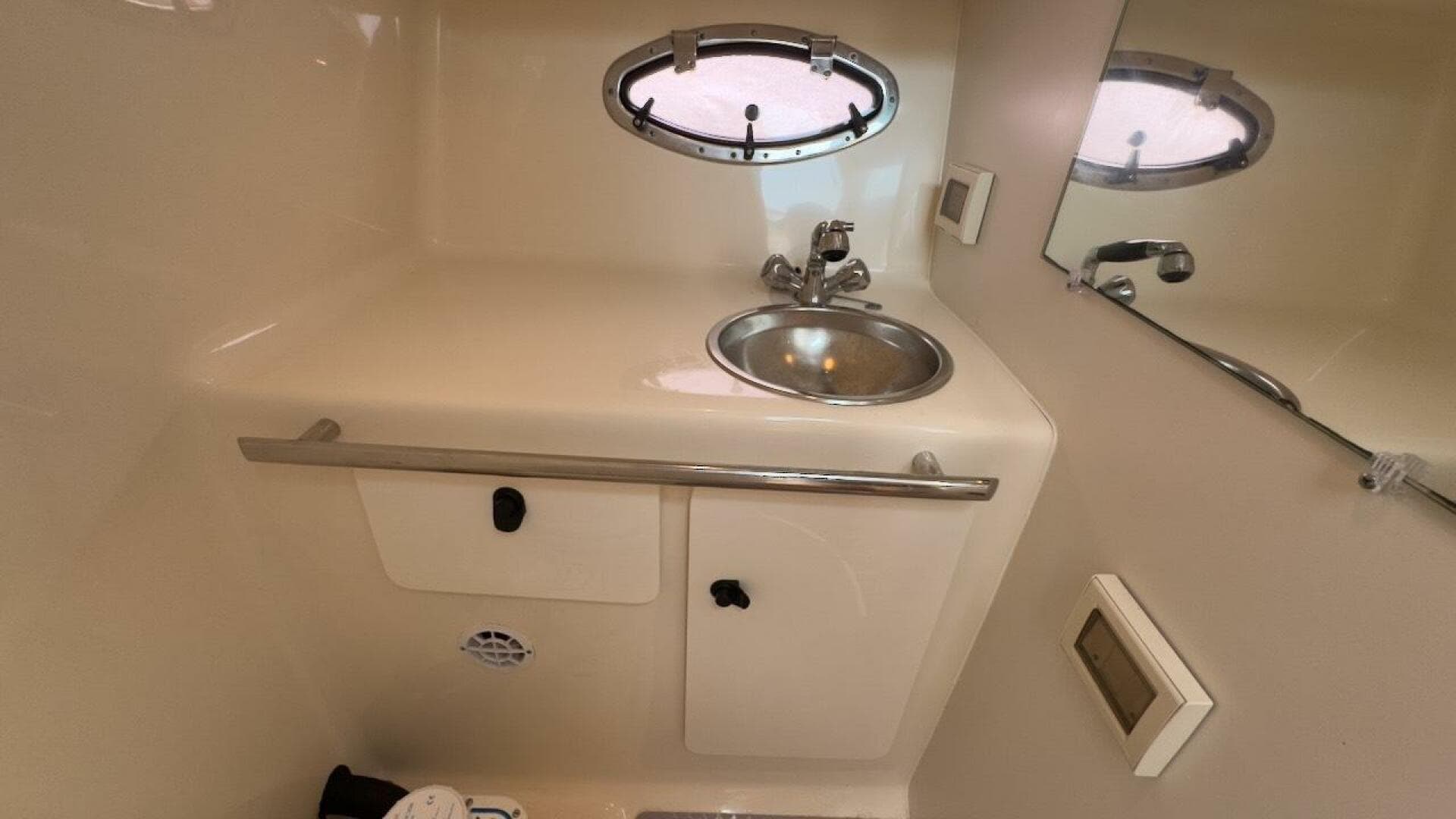 2005 Tiara Yachts 2900 Open — photo 19