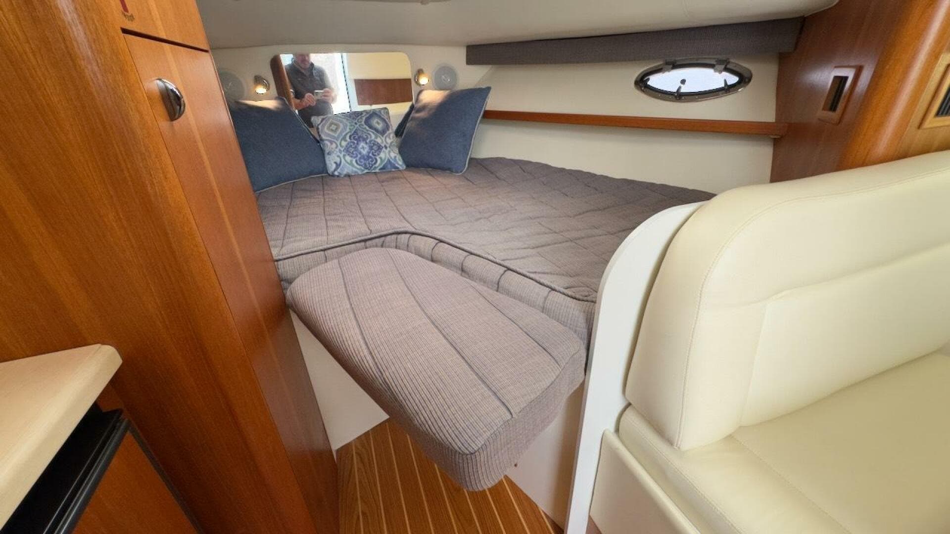 2005 Tiara Yachts 2900 Open — photo 30