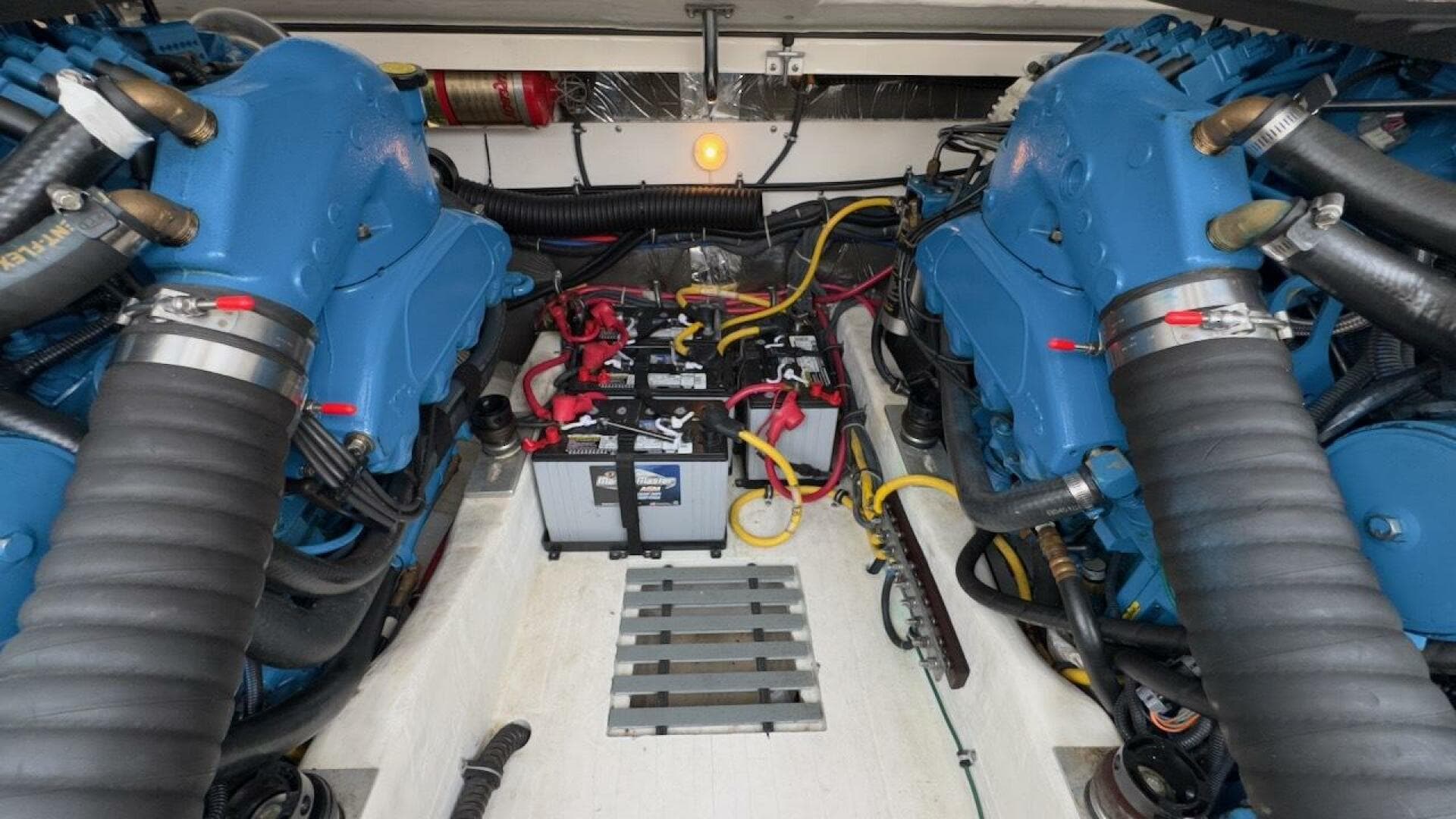 2005 Tiara Yachts 2900 Open — photo 47