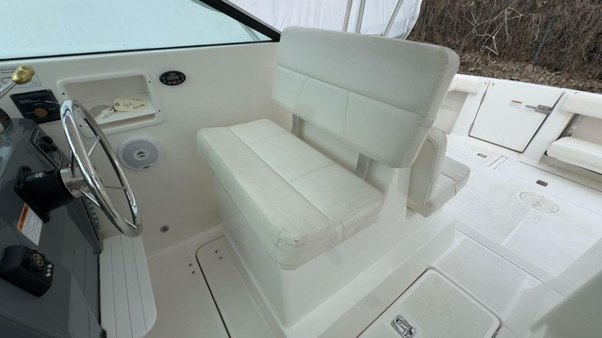 2005 Tiara Yachts 2900 Open — photo 15