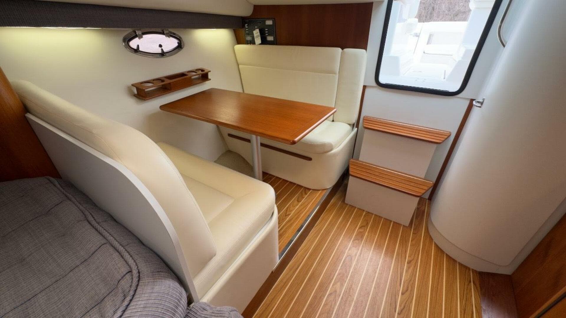 2005 Tiara Yachts 2900 Open — photo 35