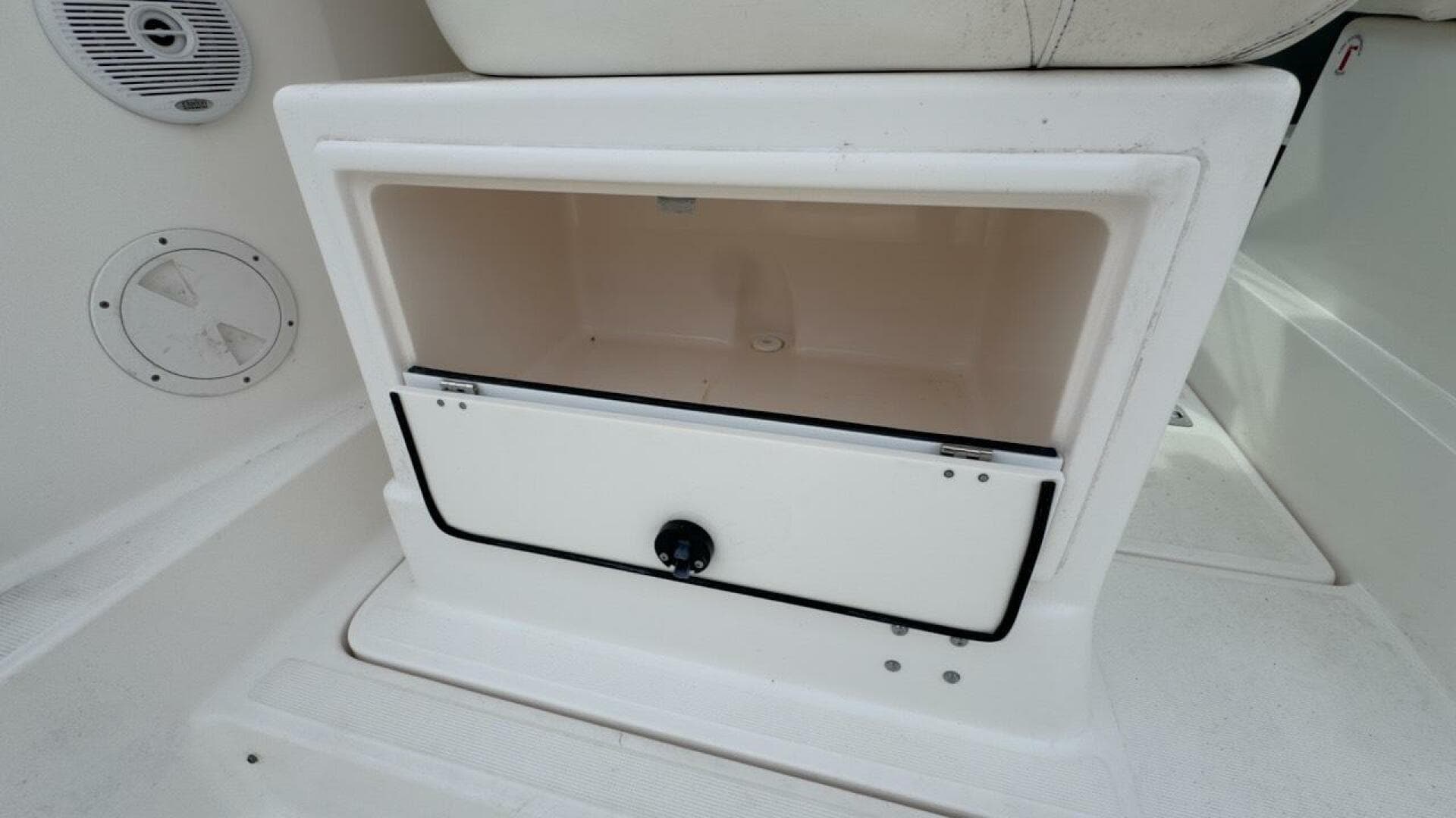 2005 Tiara Yachts 2900 Open — photo 8