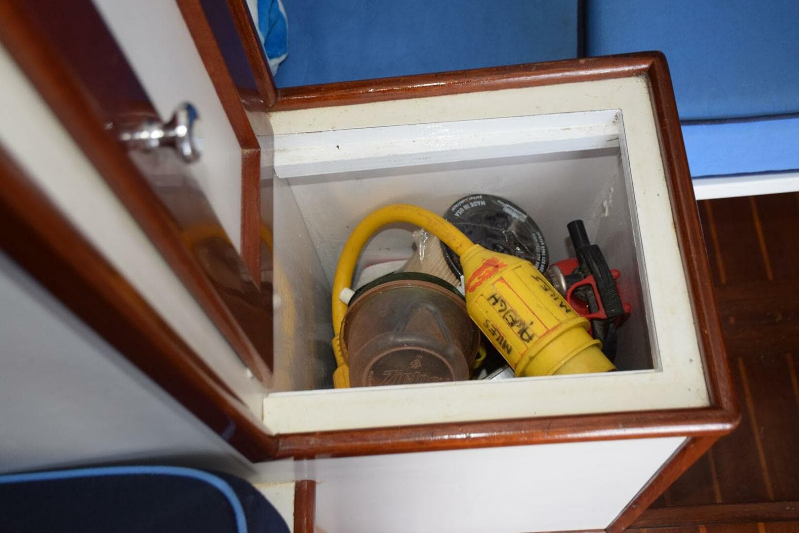 1976 Bertram Flybridge Cruiser — photo 34