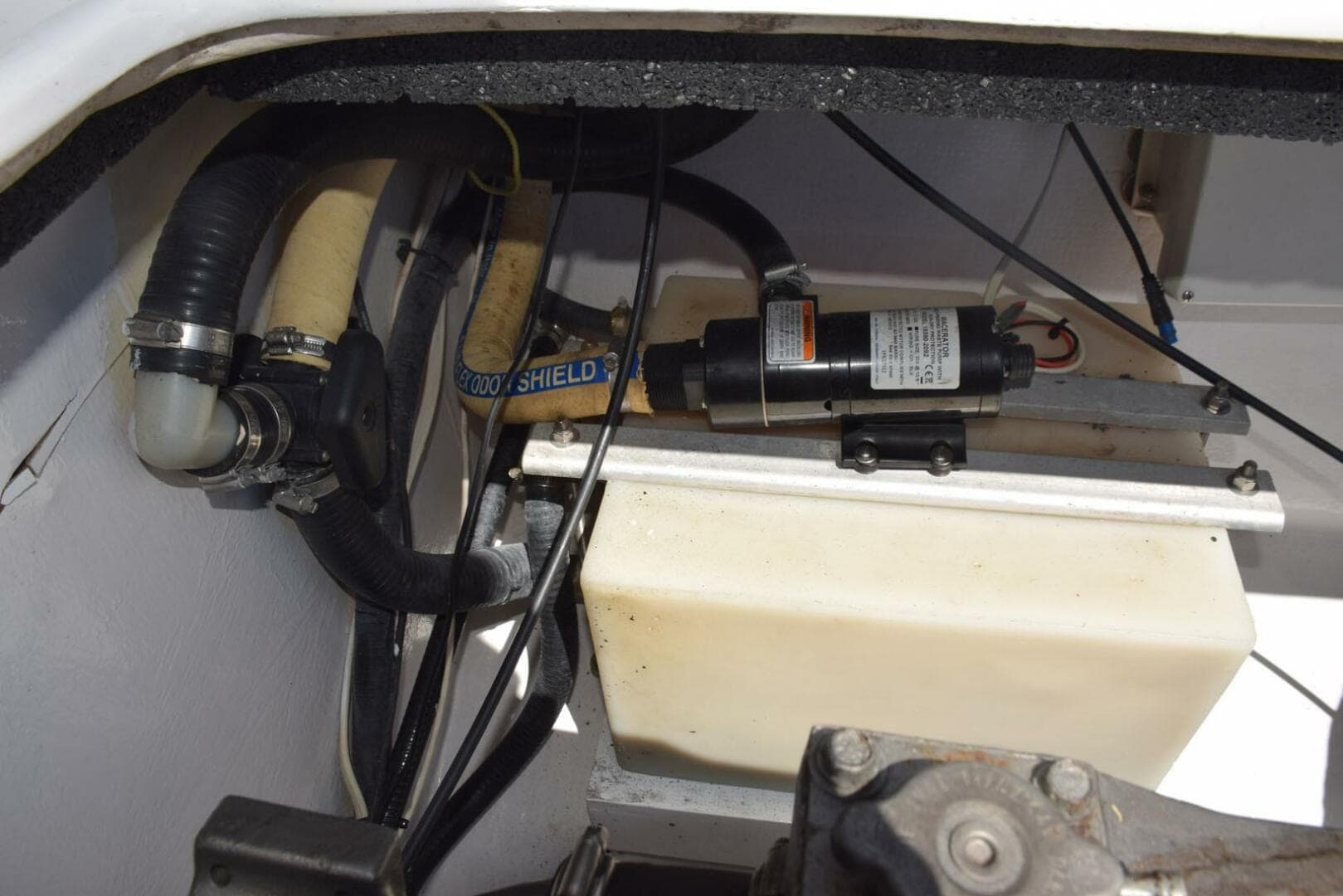 1976 Bertram Flybridge Cruiser — photo 62