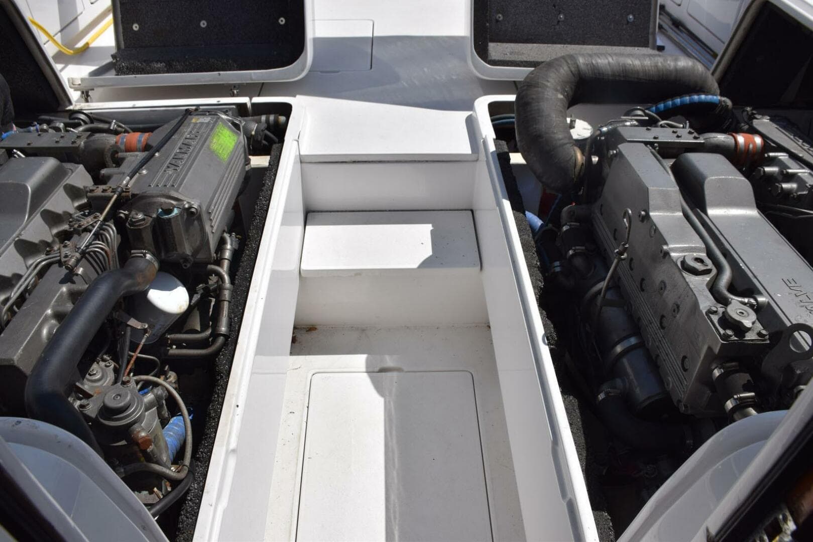 1976 Bertram Flybridge Cruiser — photo 54