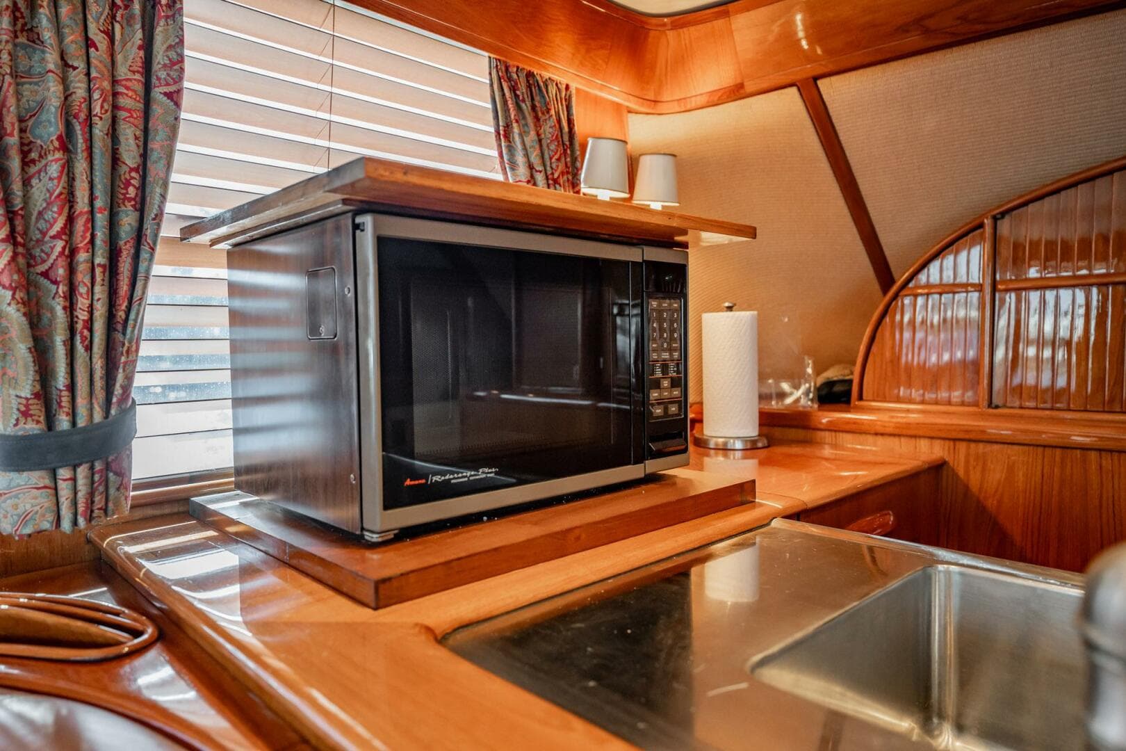 1983 Rybovich 55 Convertible — photo 28