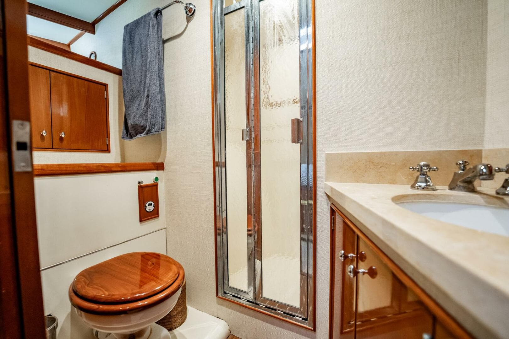 1983 Rybovich 55 Convertible — photo 42