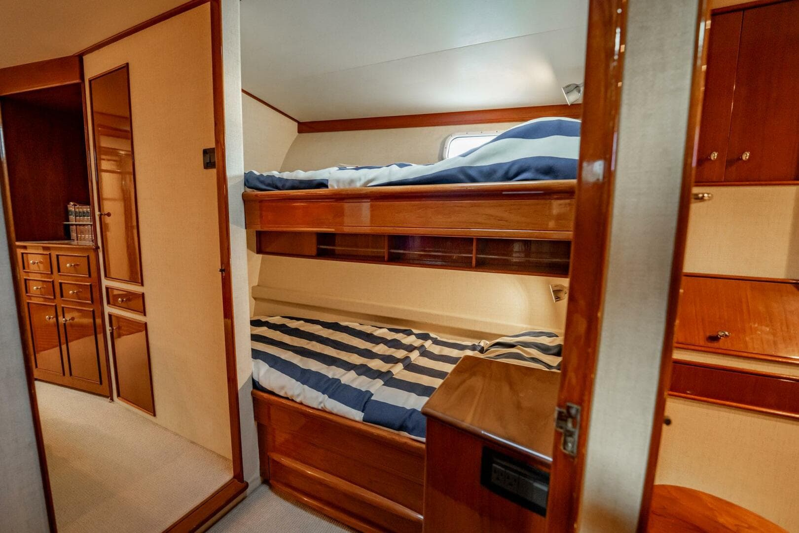 1983 Rybovich 55 Convertible — photo 51