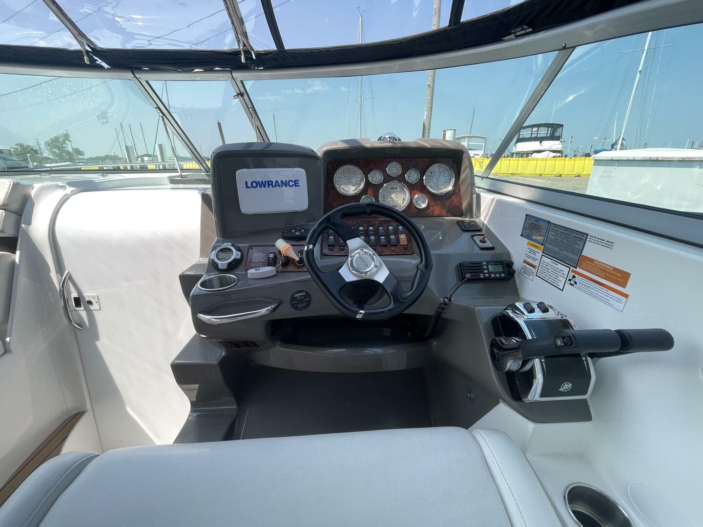 2013 Rinker 310 Express Cruiser — photo 19