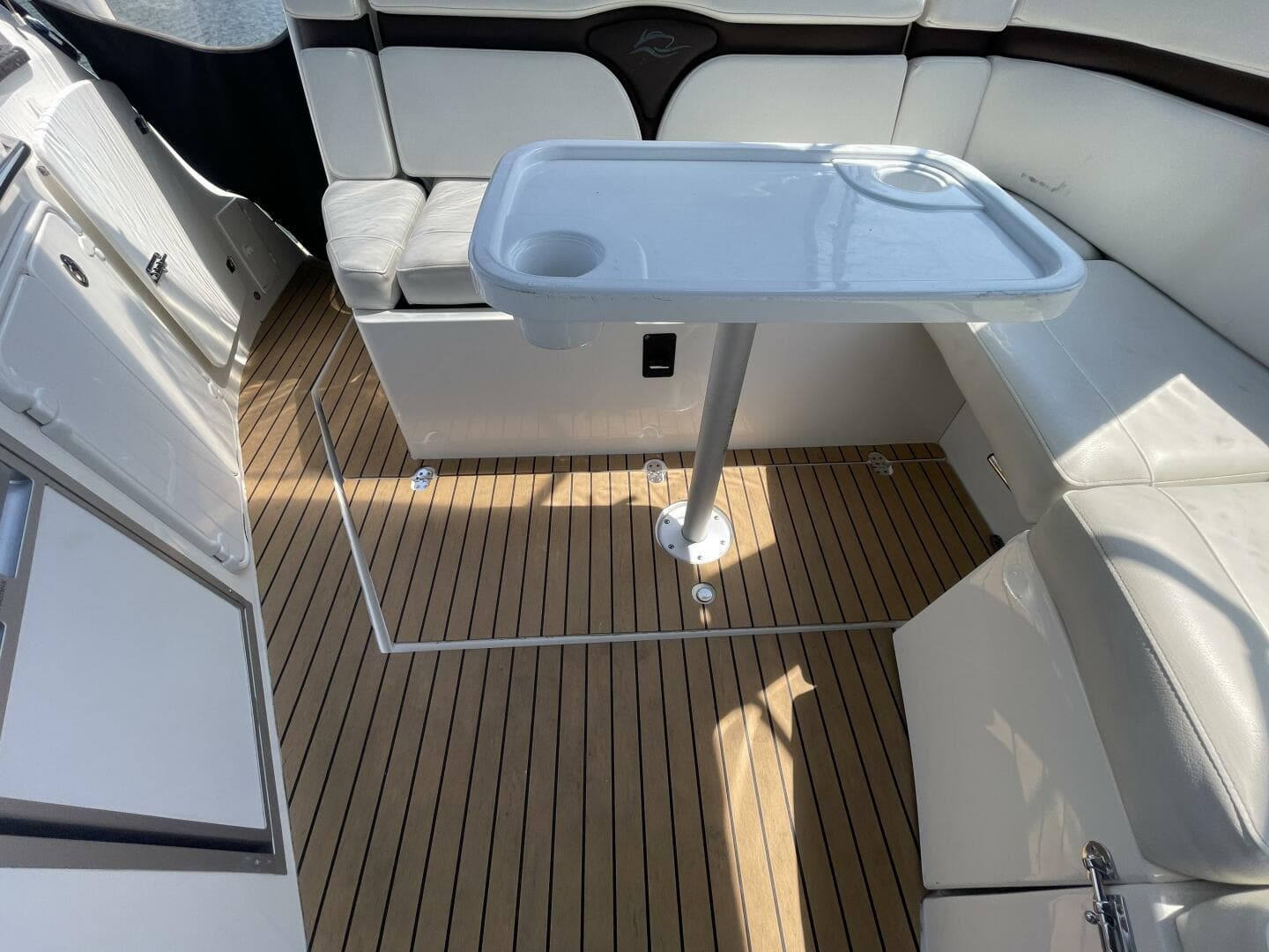2013 Rinker 310 Express Cruiser — photo 13
