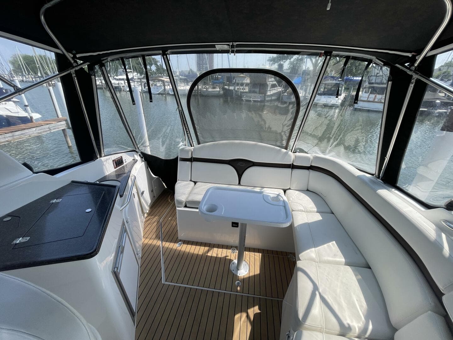 2013 Rinker 310 Express Cruiser — photo 12