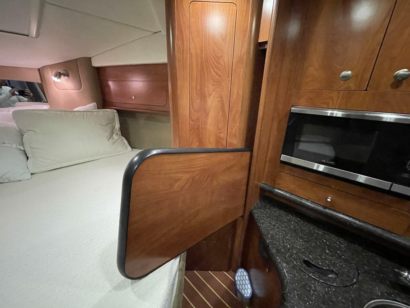 2013 Rinker 310 Express Cruiser — photo 38