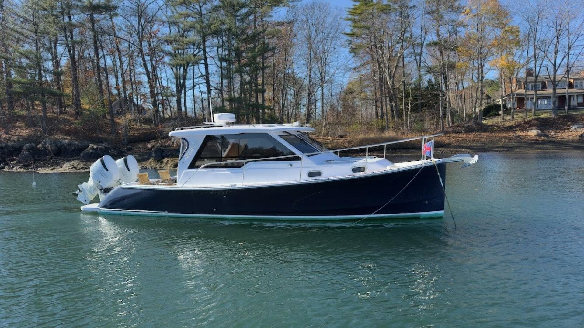 2022 True North 34 Outboard Express — photo 4