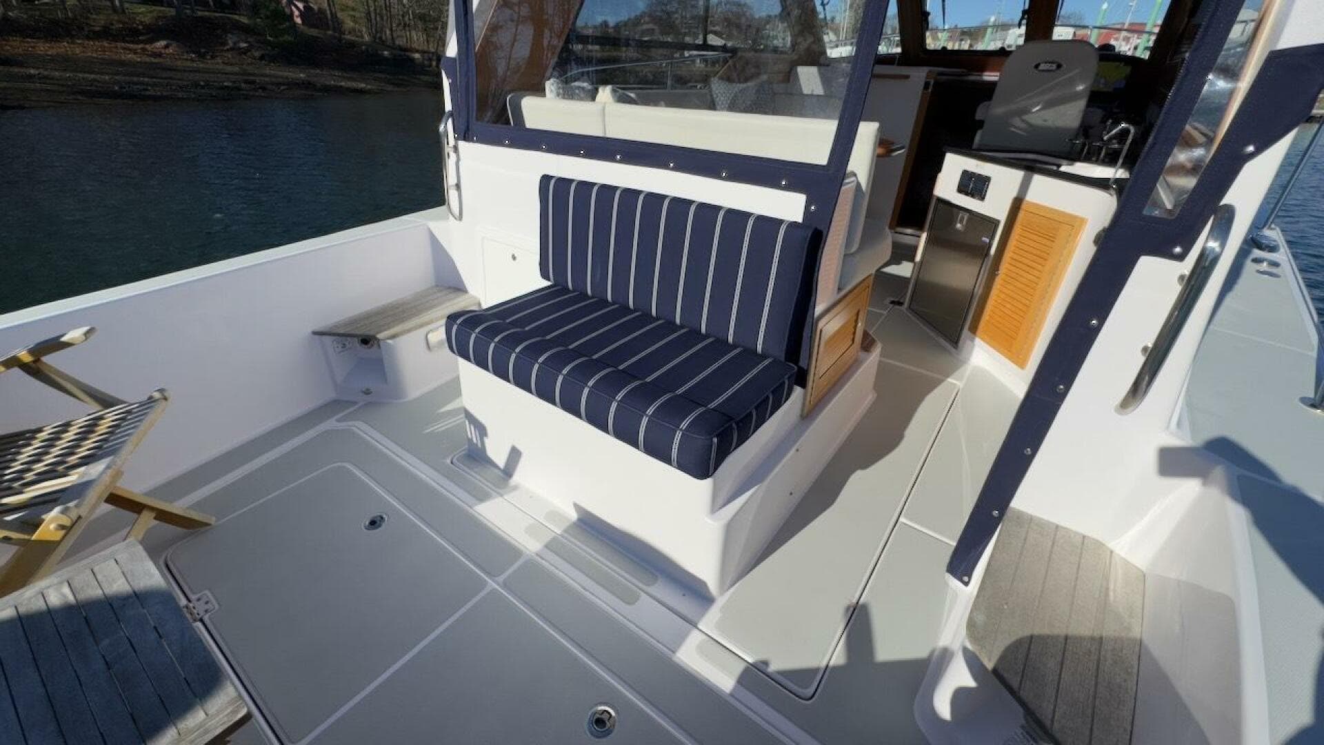 2022 True North 34 Outboard Express — photo 26