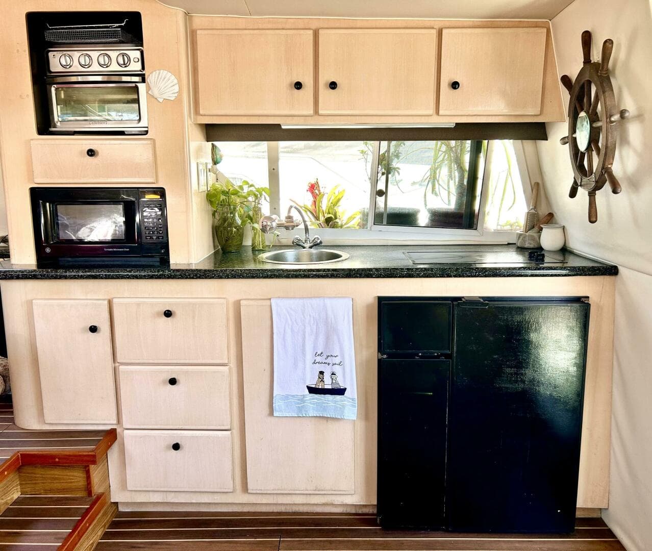 1999 Carver 370 — photo 6