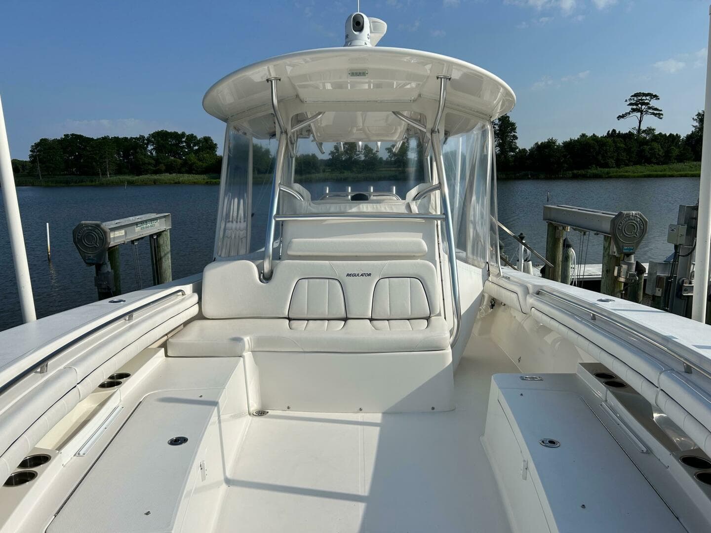 2016 Regulator 34 SS — photo 8