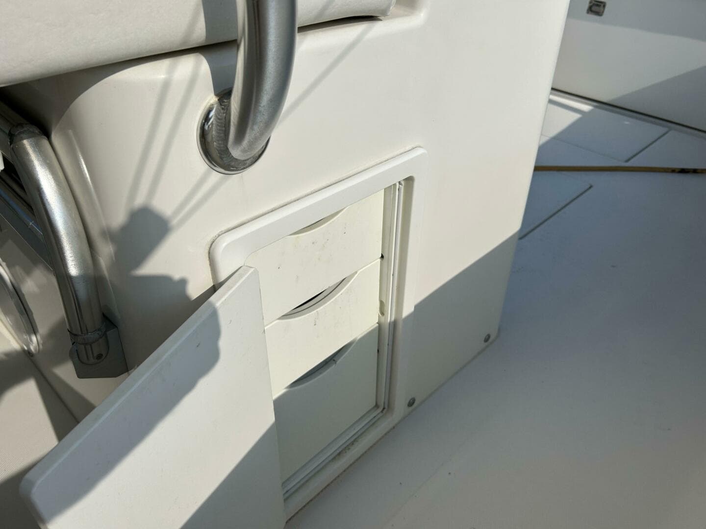 2016 Regulator 34 SS — photo 27