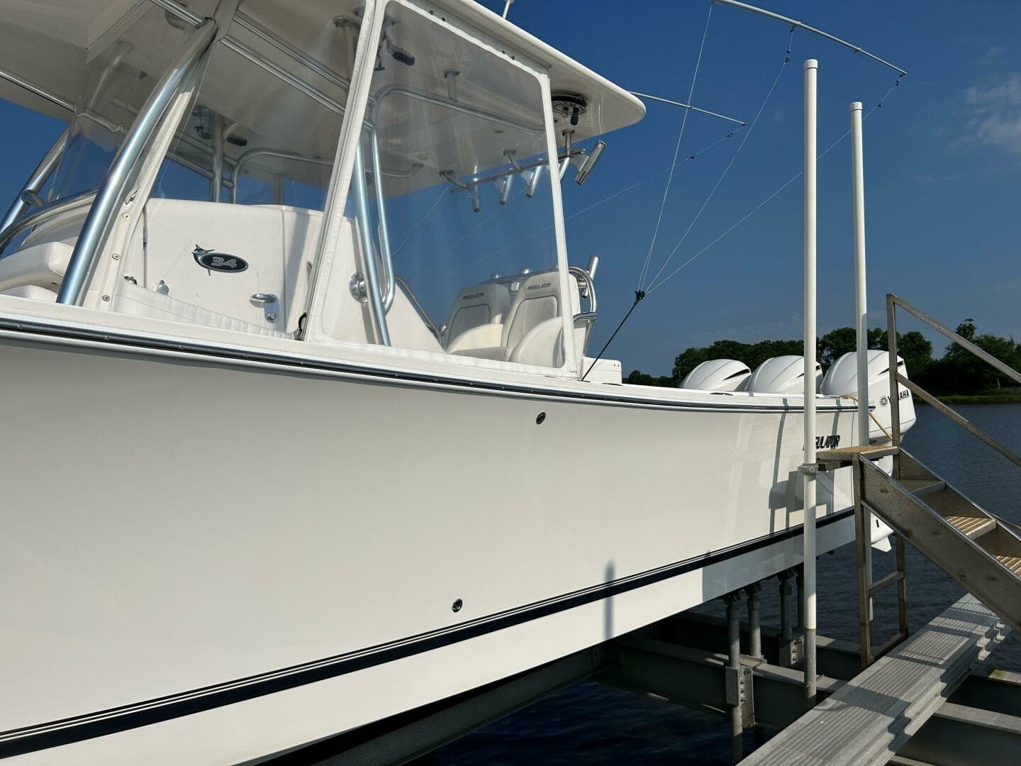 2016 Regulator 34 SS — photo 4