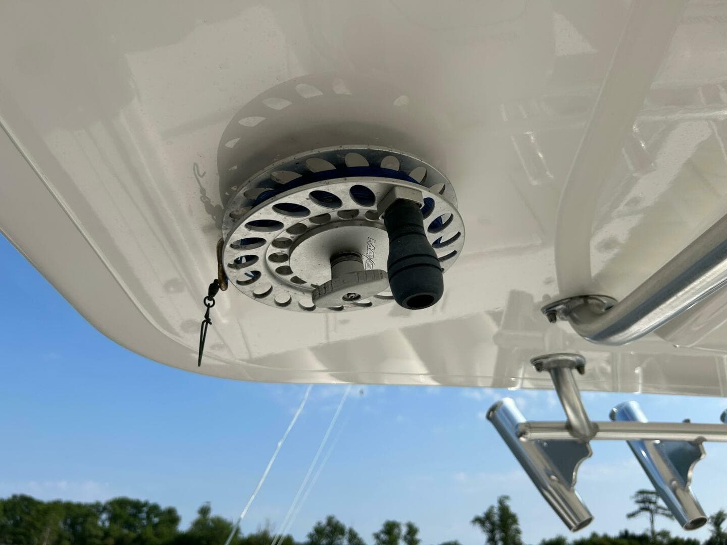 2016 Regulator 34 SS — photo 15