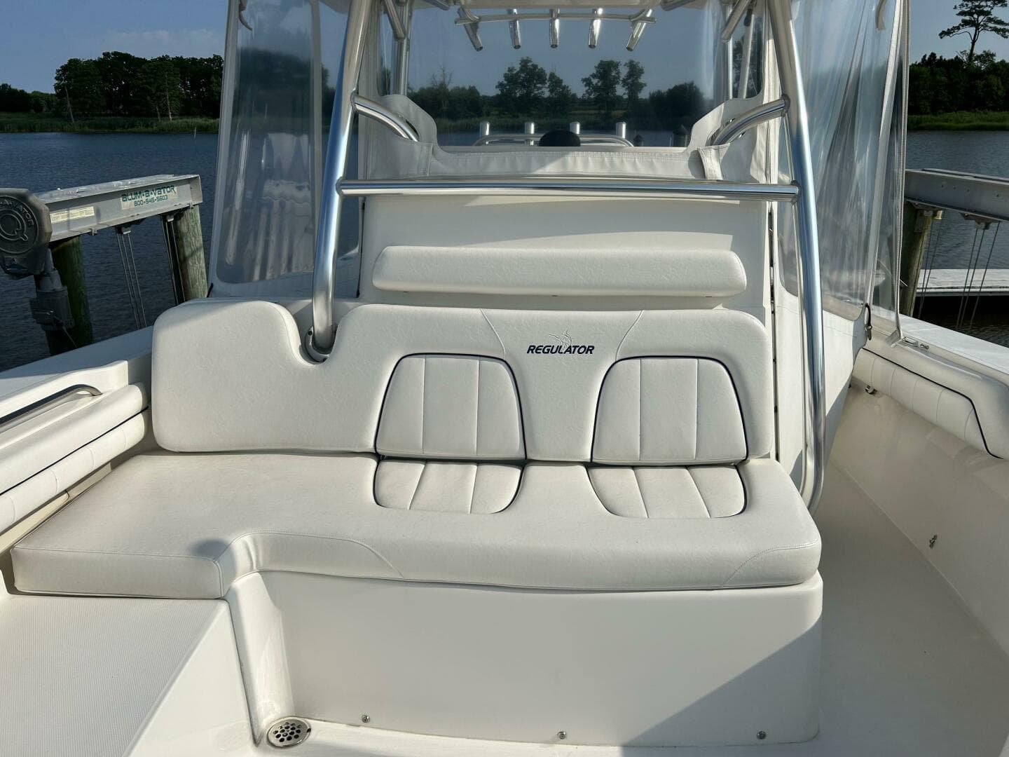 2016 Regulator 34 SS — photo 10