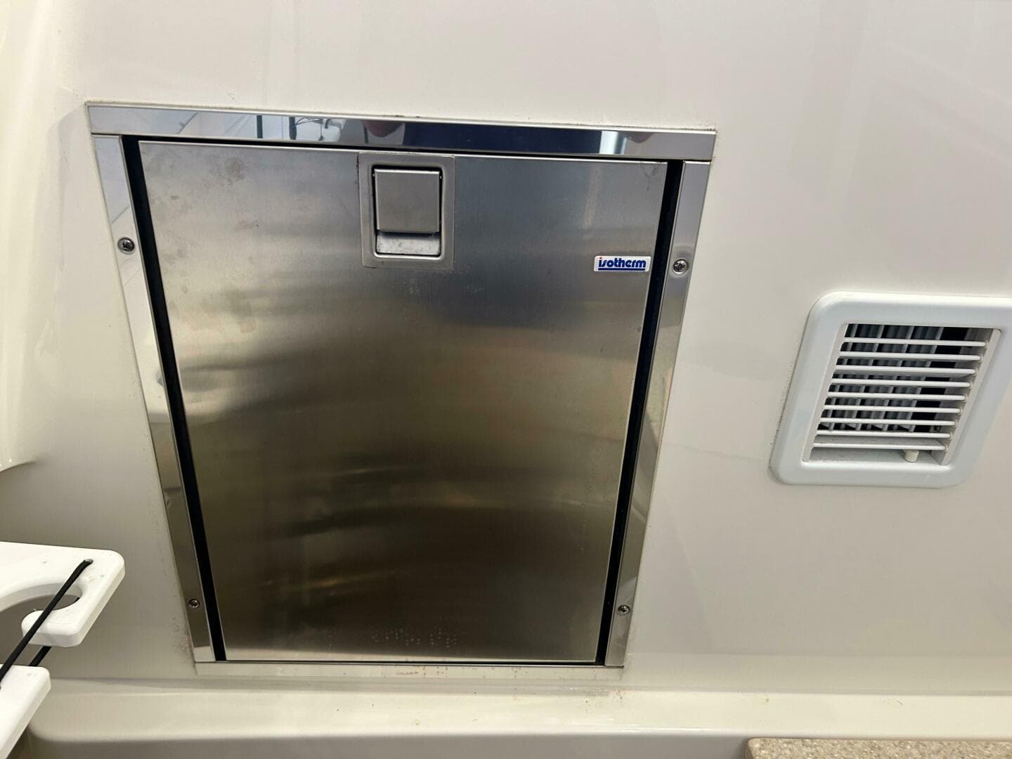 2016 Regulator 34 SS — photo 35