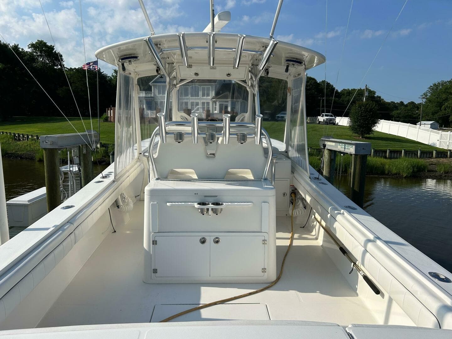 2016 Regulator 34 SS — photo 23