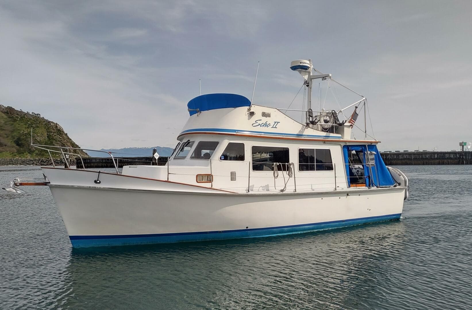 1981 Cheoy Lee 35 Sedan Trawler — photo 1