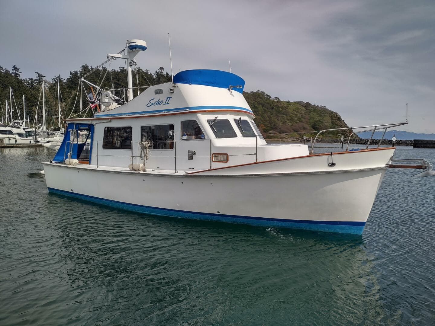 1981 Cheoy Lee 35 Sedan Trawler — photo 3