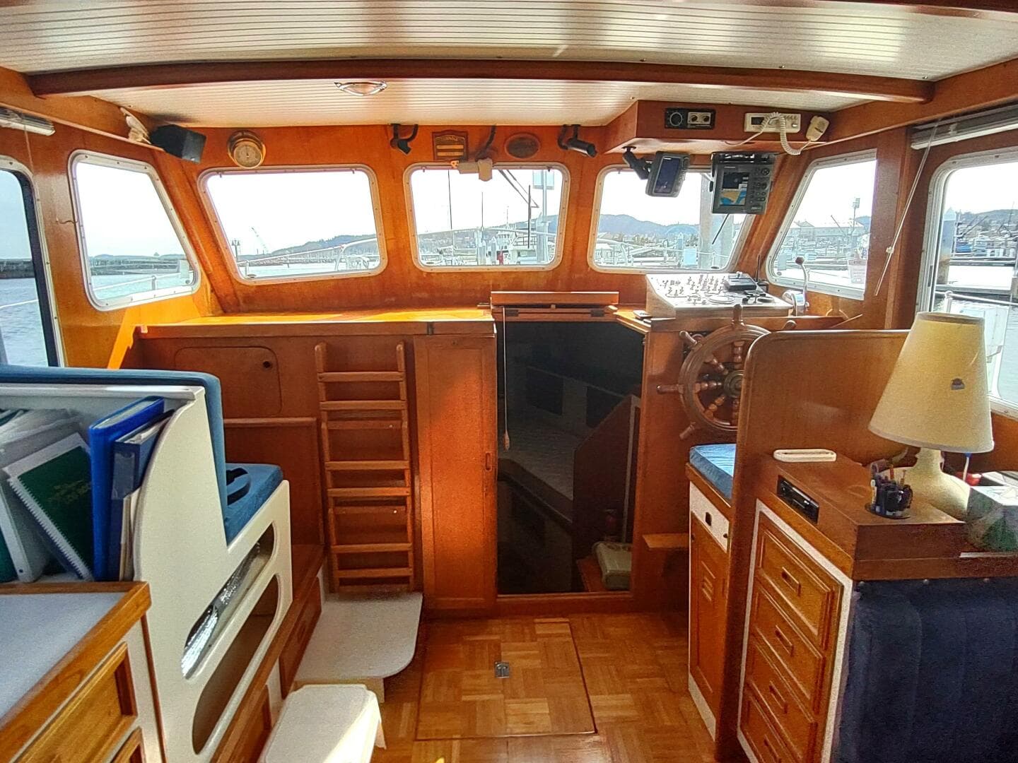 1981 Cheoy Lee 35 Sedan Trawler — photo 21