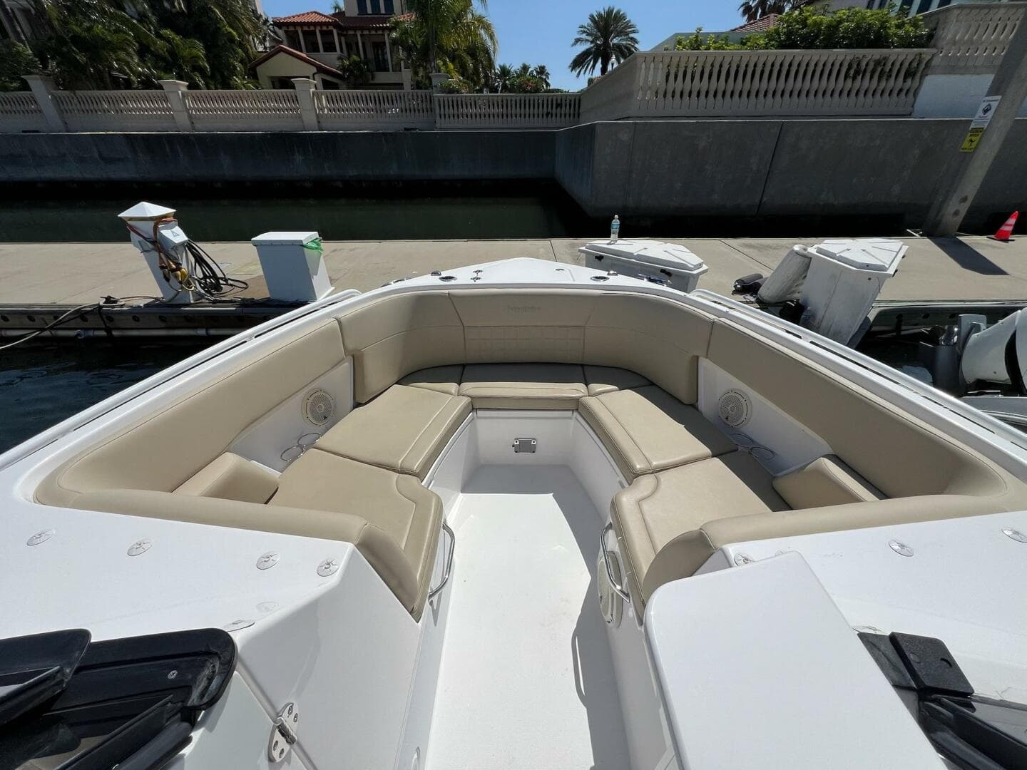 2019 Everglades 340 Dual Console — photo 23