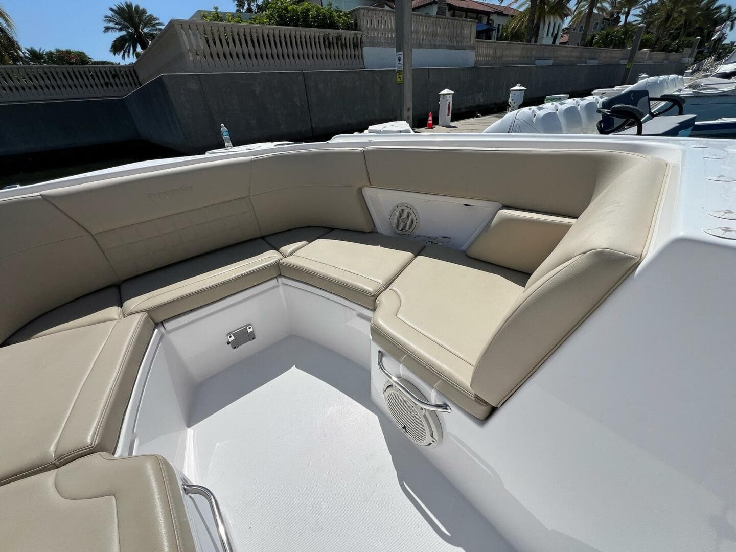 2019 Everglades 340 Dual Console — photo 25